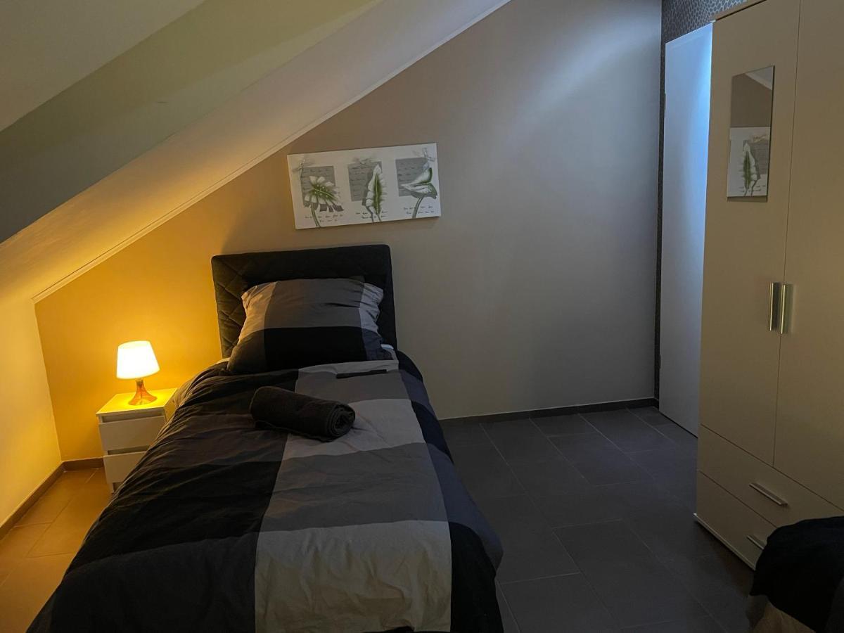 Ferienwohnung Sky Night Loft Düren - Eifel Exterior foto